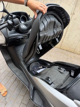 Yamaha Majesty400, año2005/26.000km Escucho oferta