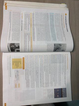 Libro Economía 1º Bachillerato Revuela