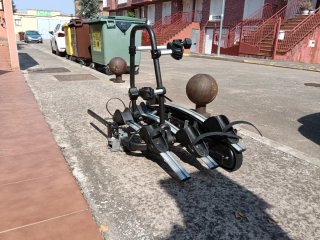 Portabicicletas para bola de remolque