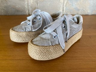 ZAPATILLAS “MUSTANG”LONA SILVER