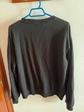 Sudadera XL Beige y Negra y Sudadera XL negra lisa