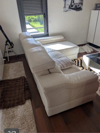 Sofá de piel blanco casi nuevo