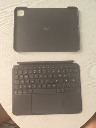 iPad Pro 11 M4 256GB + Funda Logitech Combo Touch