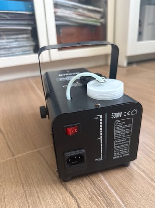 Máquina de humo 500W nueva se a usado 1 vez