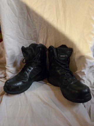 Botas de seguridad Magnum negras