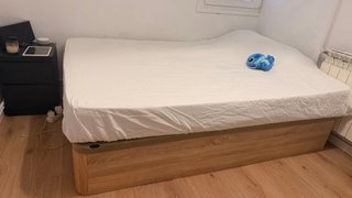 Letto a scomparsa in legno con cassetto