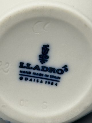 REF: 01015261 “MINI JARRA ROCOCO CON ASA” LLADRÓ