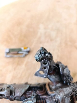 Figura fallout T-60 servoarmadura muñeco