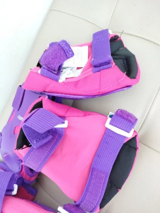 Protecciones rosa patines Oxelo rodilla codo muñec