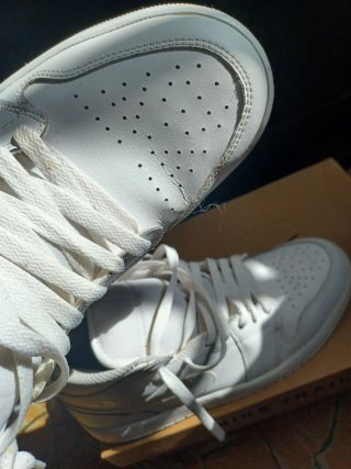 Nike Air Jordan 1 Mid Blancas Talla 43