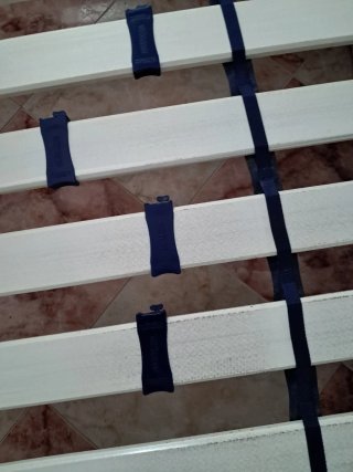 Somier Pikolin laminas 90x190 con patas incluidas
