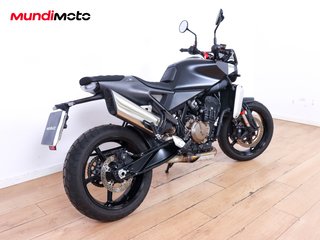 HUSQVARNA SVARTPILEN 801