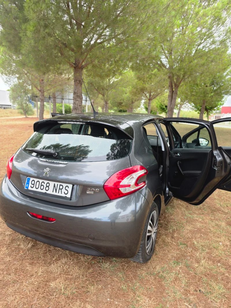 Peugeot 208 2012, foto 4