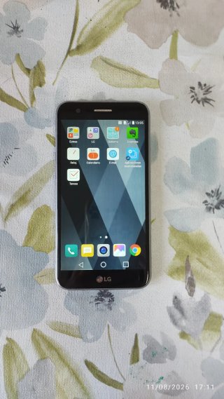 Móvil LG K10 M250n Gris + cargador original