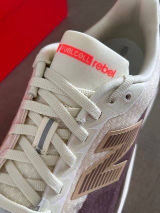 New Balance Fuelcell Rebel 40.5