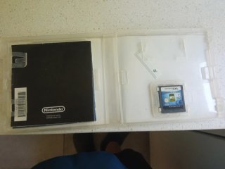 Nintendo DS Plata + 5 Juegos+Accesorios.