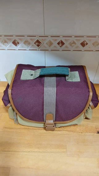 Bolsa y flash para cámara réflex
