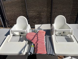 PACK 2x1: Tronas IKEA ANTILOP con Bandeja