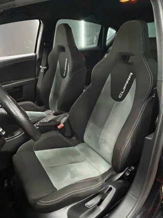 SEAT Leon CUPRA R