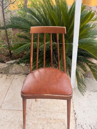 Silla de comedor de madera y cuero