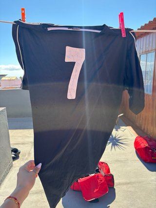 Camiseta deportiva negra BDS con bolso incluido