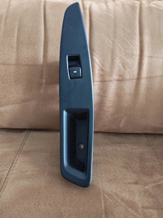 Mando elevalunas trasero izquierdo Hyundai i20 GB