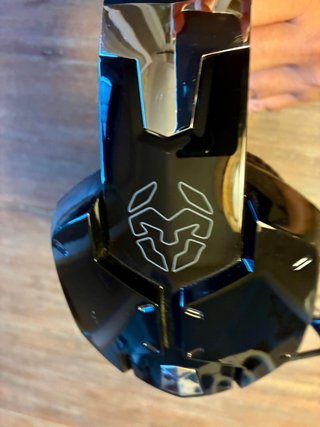 Auriculares gaming Tritton Kunai con micrófono