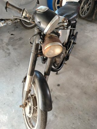 Ossa 160 T . Moto Clásica