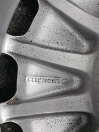 Llanta Aluminio Mercedes 300SE W126
