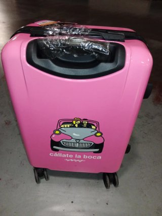 Maleta de cabina rosa con dibujo