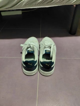 Zapatillas Puma Blancas y Azules