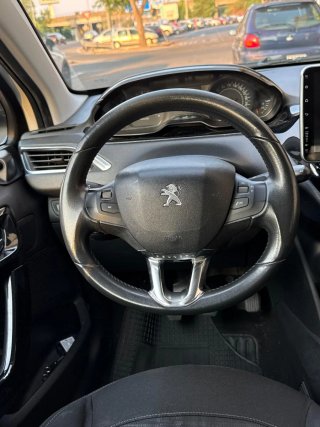 Peugeot 2008 2015