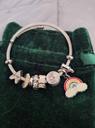 Pulsera Pandora con charms
