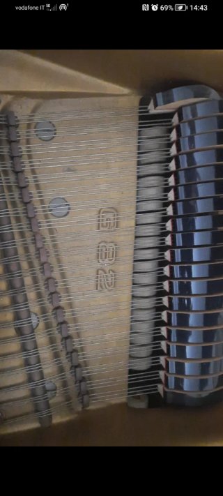 Pianoforte Mezzacoda Hyundai G82