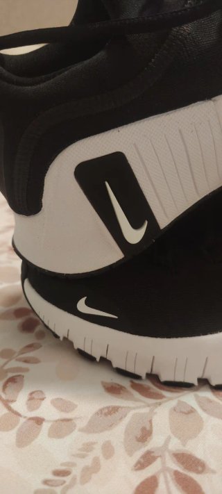 Nike Free Metcon 40.5