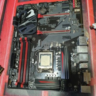 Placa Base Gigabyte Z370 AORUS Gaming K3 LGA 1151
