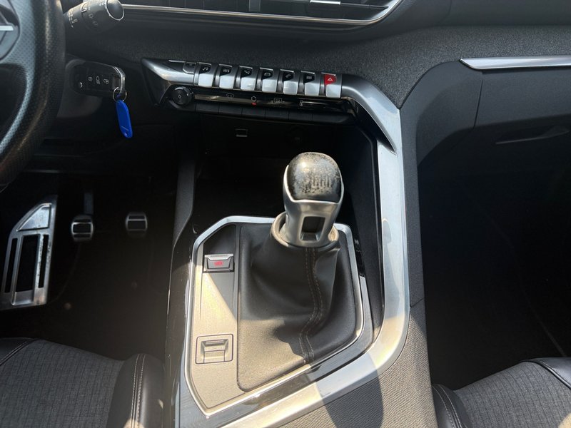 Peugeot 3008 2.0 BlueHDi GT-Line S&S 2017, foto 21