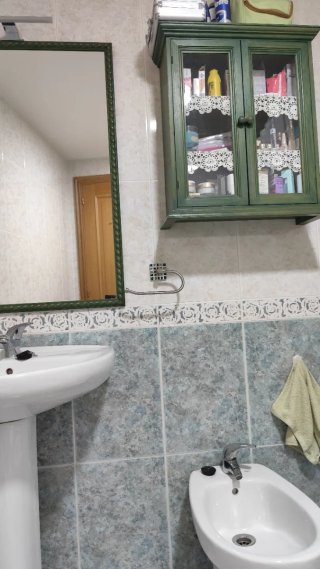 Mueble cajonera de baño verde