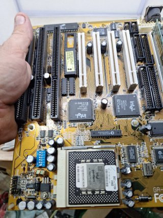 Placa Base Intel Antigua GR-586ATU