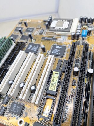 Placa Base Intel Antigua GR-586ATU