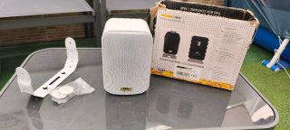 Un Altavoz AMS Profesional Blanco
