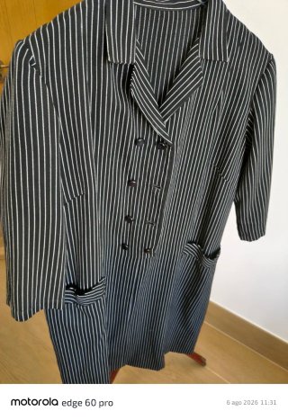 Blusas y vestidos muy bonitos y nuevos
