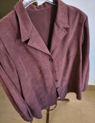 Blusas y vestidos muy bonitos y nuevos