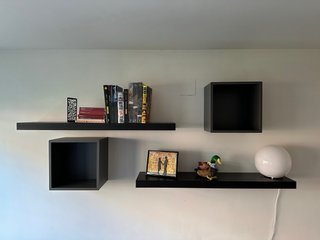 Mueble TV negro con cristal