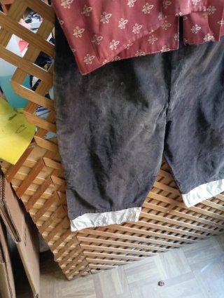 Traje regional hombre negro y rojo