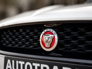 Jaguar F-Type 2016