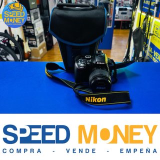 Cámara Nikon D5300 Negra + Bolso
