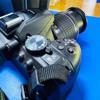 Cámara Nikon D5300 Negra + Bolso