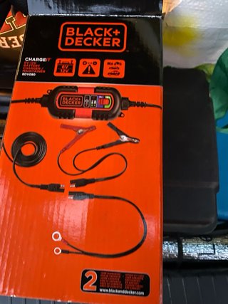 Cargador Batería Black+Decker (4 Unidades)