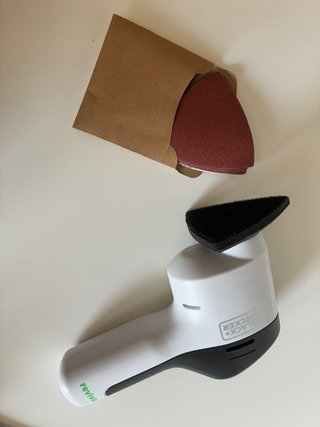 Lijadora Black+Decker Reviva 12V Inalámbrica